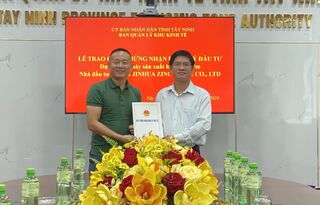 Tây Ninh: Trao giấy chứng nhận đăng ký đầu tư dự án nhà máy sản xuất hợp kim kẽm