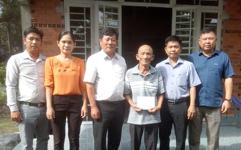 Chủ tịch UBND thị xã Trảng Bàng: Thăm gia đình chính sách, người có công