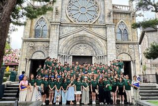 DANAGO tổ chức tour Đà Nẵng cho 150 khách của SupremeTech