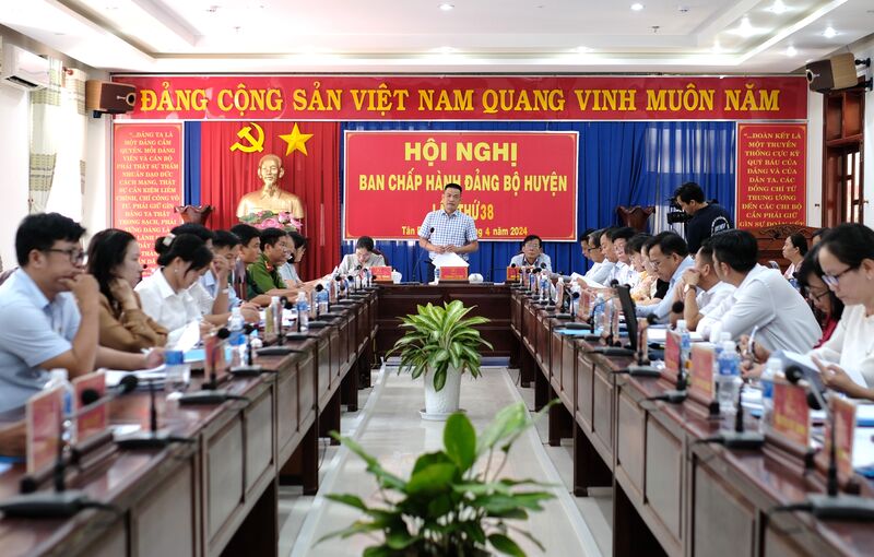 Dấu ấn đổi mới tư duy, phương thức lãnh đạo