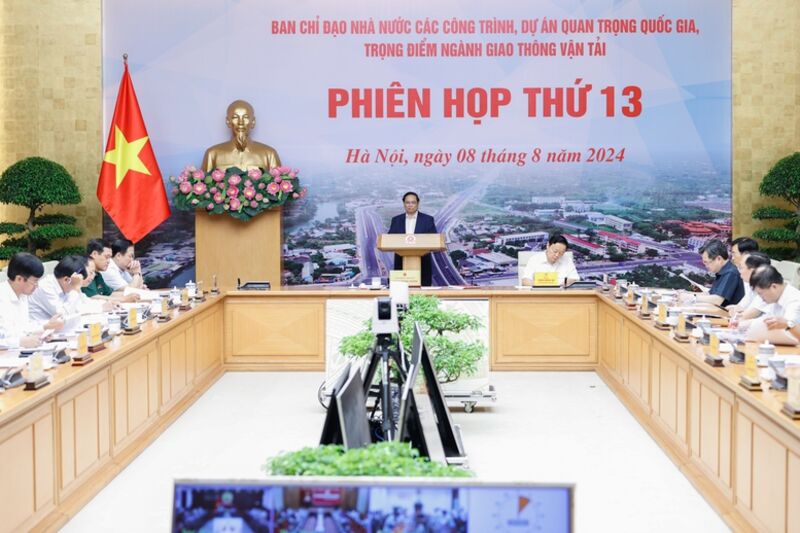 Thủ tướng: Tăng tốc, bứt phá để hoàn thành thêm 1.200 km cao tốc vào năm 2025