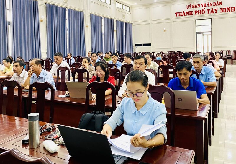 Phường Ninh Sơn: Đẩy mạnh ứng dụng công nghệ số trong giải quyết thủ tục hành chính