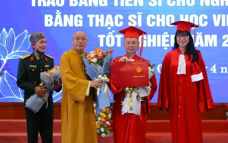 Trường ĐH Hà Nội không còn lưu hồ sơ tuyển sinh của ông Vương Tấn Việt