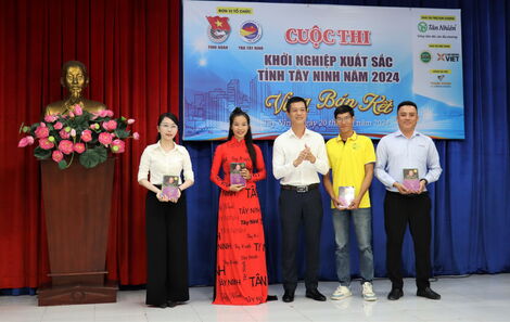 9 thí sinh tranh tài ở vòng bán kết Cuộc thi khởi nghiệp xuất sắc tỉnh Tây Ninh