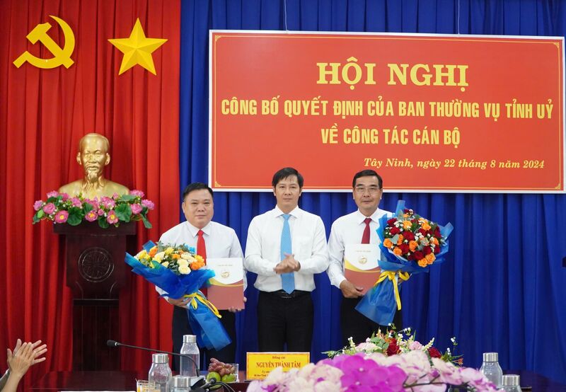 Ông Lê Thành Công giữ chức Bí thư Đảng uỷ Khối Cơ quan và Doanh nghiệp tỉnh