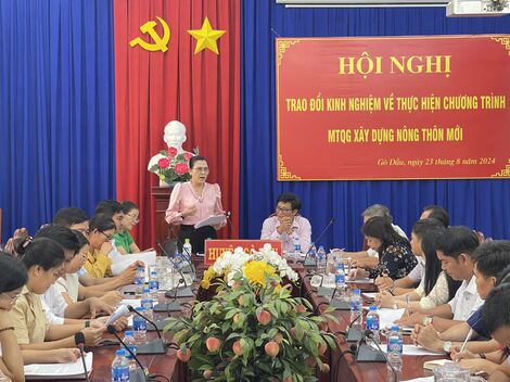 Tỉnh Ninh Thuận: Trao đổi kinh nghiệm xây dựng xã nông thôn mới với huyện Gò Dầu