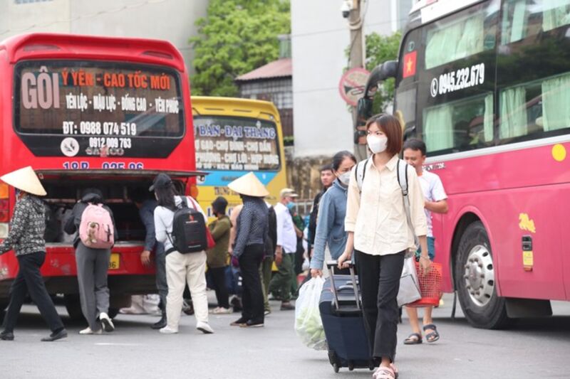 Đi lại dịp nghỉ lễ Quốc khánh: Vé còn nhiều nhưng giá không rẻ