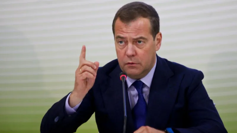 Ông Medvedev: CEO Pavel Durov đã 'tính toán sai lầm' khi rời Nga