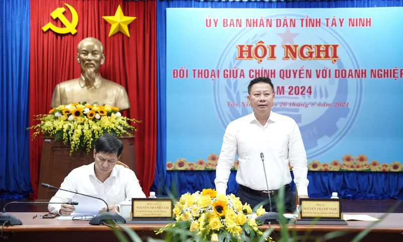 Đối thoại giữa chính quyền với doanh nghiệp năm 2024