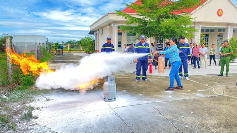 Huấn luyện kỹ năng nghiệp vụ phòng cháy, chữa cháy cho các hộ kinh doanh trên địa bàn