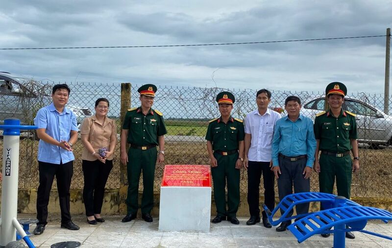 Trảng Bàng bàn giao cụm thiết bị thể dục thể thao ngoài trời cho khu dân cư ấp Phước Mỹ, xã Phước Chỉ