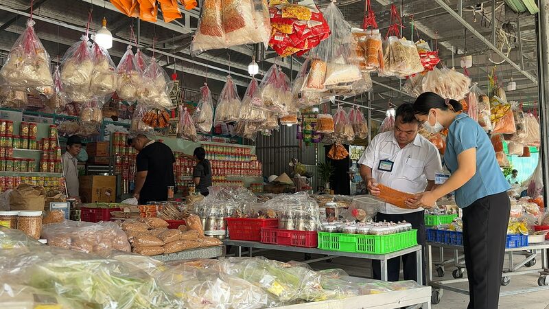 Thành phố Tây Ninh: Một cơ sở chưa bảo đảm an toàn thực phẩm