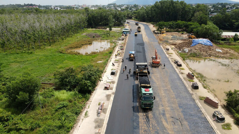 Giải ngân vốn đầu tư công 4 tháng còn lại: Chỉ đạo quyết liệt, giải pháp cụ thể