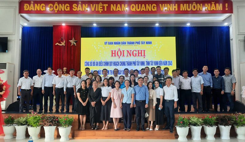 TP. Tây Ninh: Công bố đồ án điều chỉnh quy hoạch chung và họp mặt doanh nghiệp