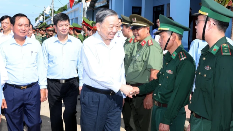 Tổng Bí thư, Chủ tịch nước Tô Lâm: Xây dựng Cồn Cỏ thành khu vực phòng thủ vững chắc