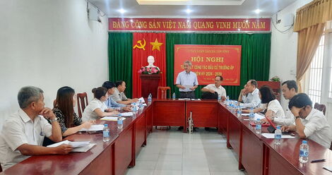 Vừa qua, đoàn giám sát do ông Nguyễn Vĩnh Hưng- Trưởng Ban Kinh tế - Xã hội HĐND thành phố Tây Ninh làm trưởng đoàn có buổi giám sát công tác đầu tư xây dựng, quản lý hoạt động chợ dân sinh trên địa bàn hai xã Thạnh Tân và Tân Bình. Cùng đi có bà Hồ Tuyết Huỳnh Mai- Phó Chủ tịch HĐND Thành phố.