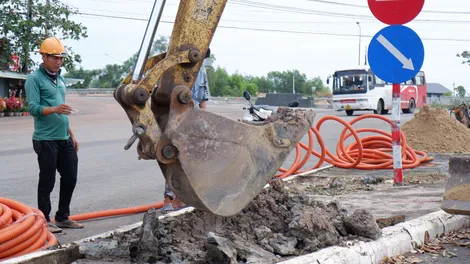 Điểm nhấn trong quá trình hiện thực hoá khát vọng đổi mới, phát triển của Tây Ninh là sự sáng tạo trong công tác dân vận, huy động hiệu quả các nguồn lực cho đầu tư trong bối cảnh nguồn ngân sách Nhà nước hạn hẹp. Nhờ nắm bắt đúng tâm tư, nguyện vọng của Nhân dân, tỉnh đã huy động được nguồn lực tối đa để xây dựng quê hương ngày một phát triển.