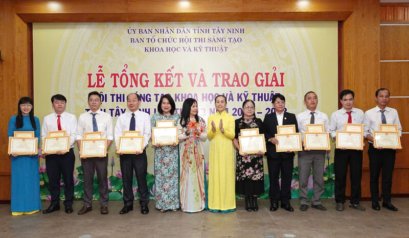 Thạc sĩ Lê Ngọc Hoà - Tâm huyết dành cho khoa học