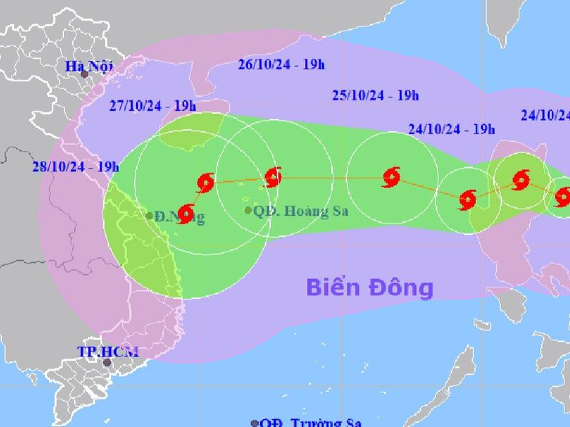 Bão Trà Mi sắp vào Biển Đông, hướng di chuyển khá 'hỗn loạn'