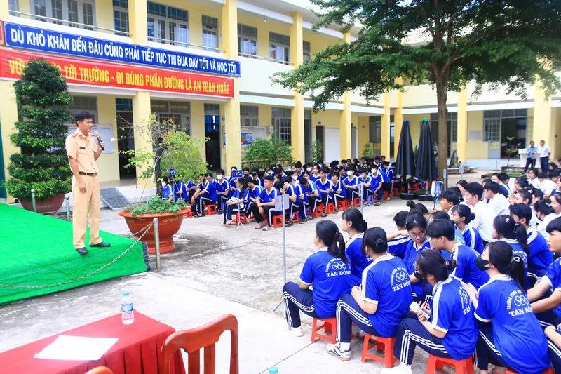 Tân Châu: Ra mắt mô hình “Cổng trường an toàn giao thông”