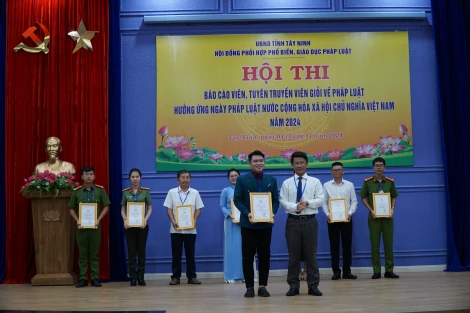 Hội thi báo cáo viên, tuyên truyền viên giỏi về pháp luật năm 2024