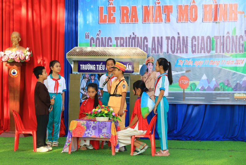 Hoà Thành: Ra mắt mô hình “Cổng trường an toàn giao thông”