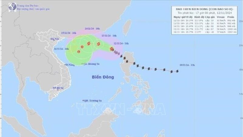 Thời tiết đêm 12/11: Bão số 8 gây gió mạnh, sóng lớn trên vùng biển Bắc Biển Đông