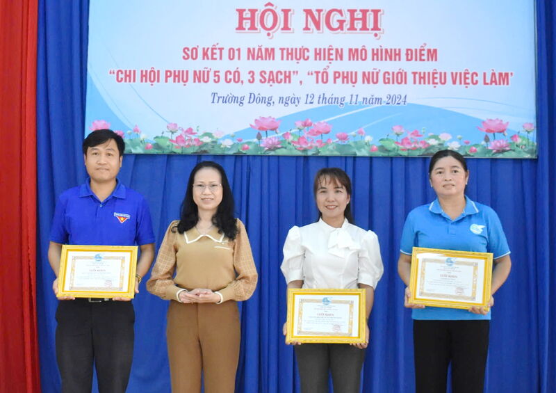 Hội Liên hiệp Phụ nữ tỉnh: Sơ kết mô hình điểm Chi hội Phụ nữ 5 có, 3 sạch