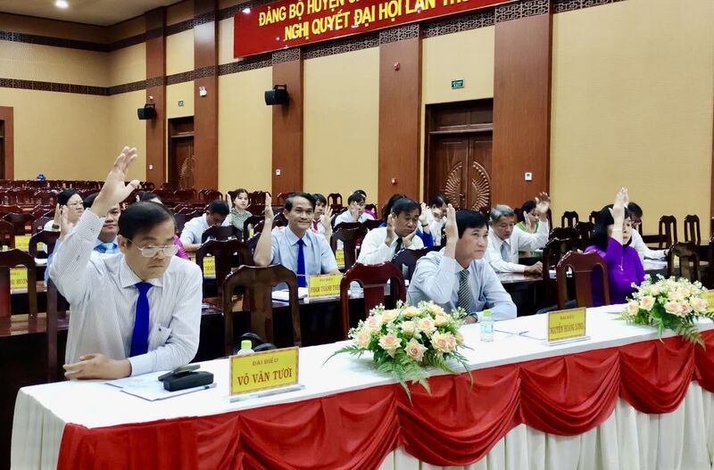 HĐND huyện Châu Thành: Tổ chức kỳ họp thứ 10 (kỳ họp chuyên đề), nhiệm kỳ 2021-2026