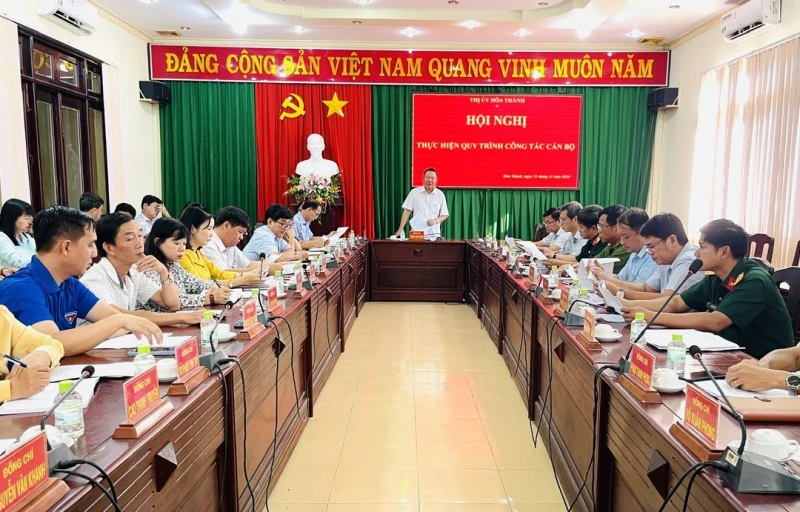 Hoà Thành thực hiện quy trình giới thiệu nhân sự bổ sung BCH Đảng bộ Thị xã nhiệm kỳ 2020-2025