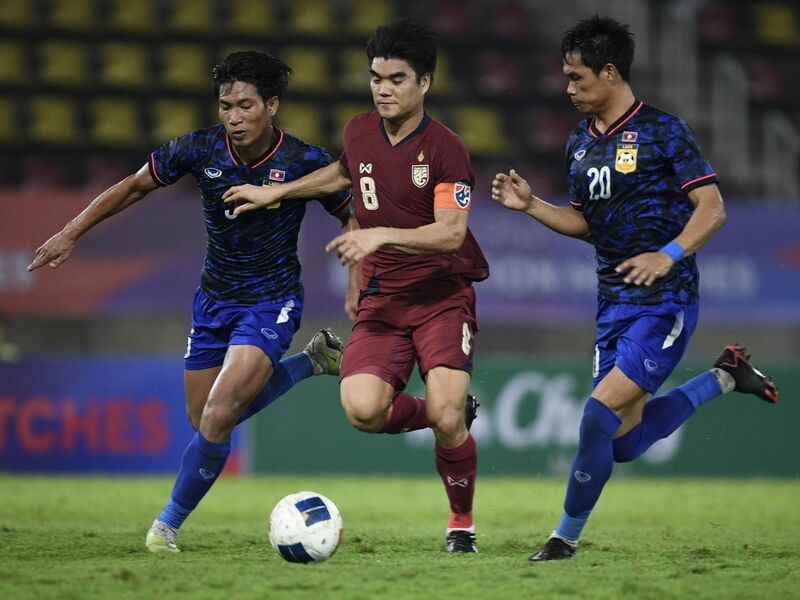 Thái Lan công bố danh sách dự AFF Cup: Không có Chanathip