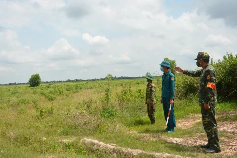 Điểm tựa nơi biên giới