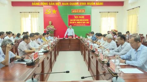 Bến Cầu: Hội nghị Ban Chấp hành Đảng bộ huyện lần thứ 43