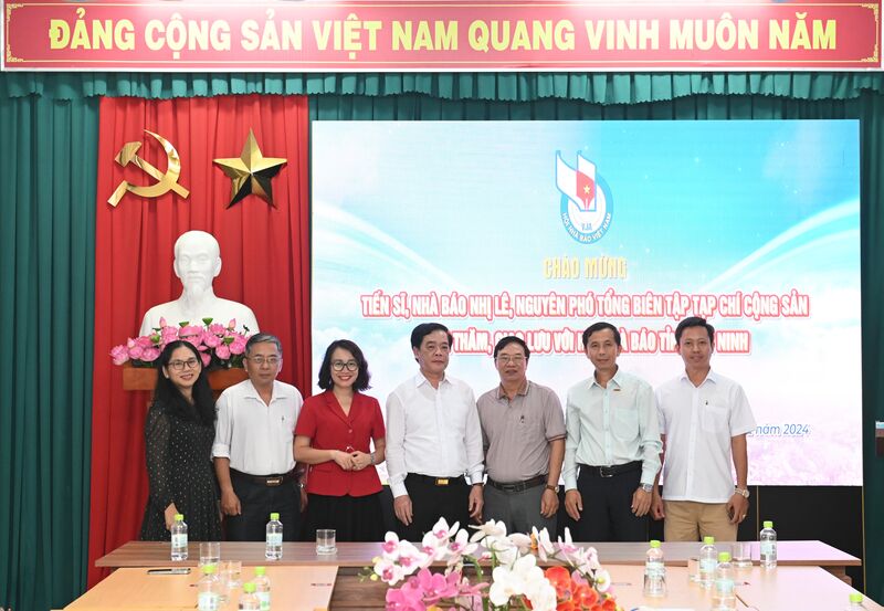 Tiến sĩ - Nhà báo Nhị Lê: Giao lưu với Hội Nhà báo tỉnh Tây Ninh