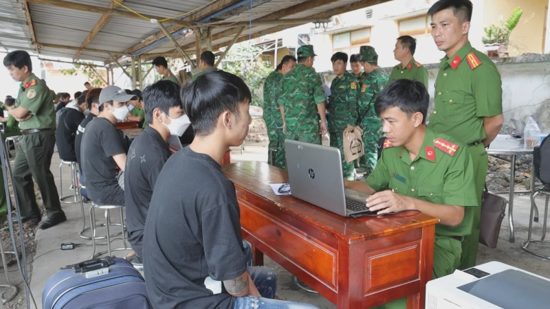 Công an Tây Ninh: Tiếp nhận 410 công dân Việt Nam được Campuchia trao trả