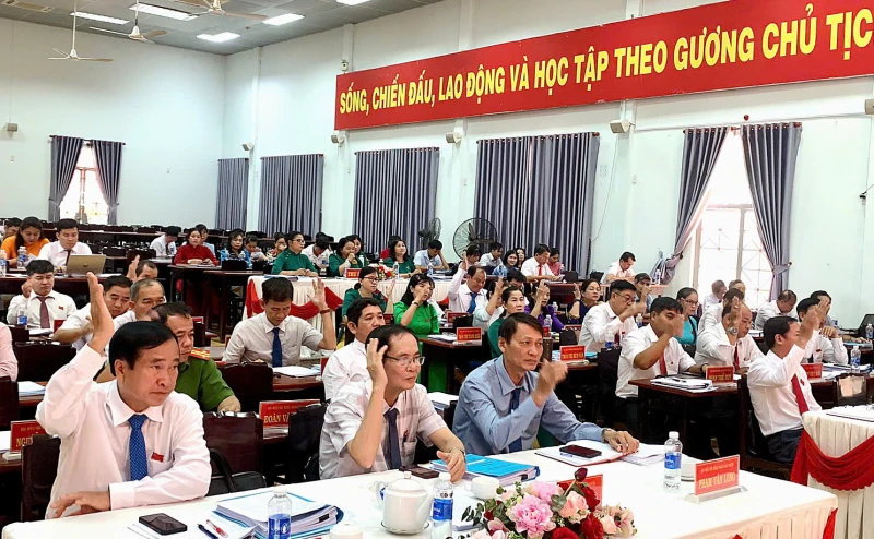 Kỳ họp thứ 10 HĐND huyện Gò Dầu thông qua 10 nghị quyết thực hiện trong năm 2025