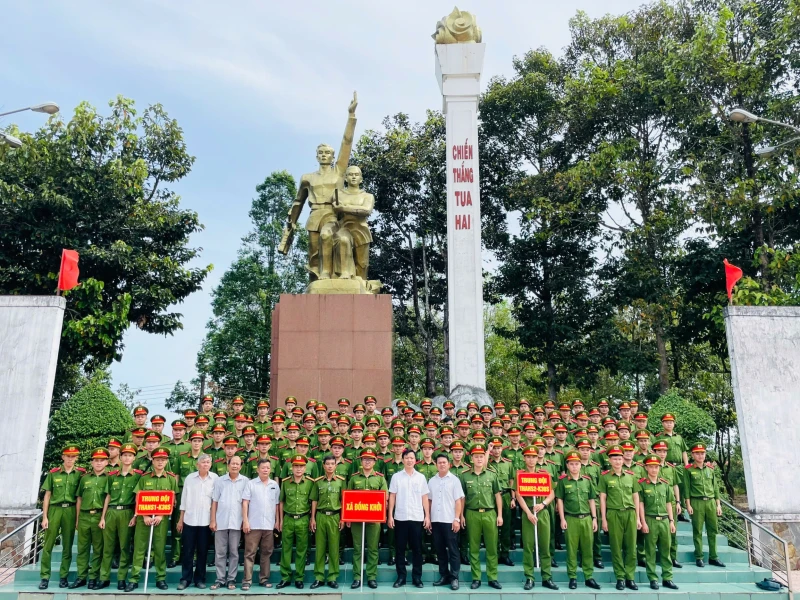 “Ba cùng” để phục vụ người dân tốt hơn