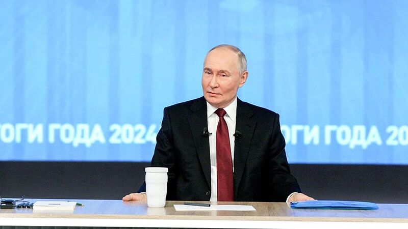 Tổng thống Putin trả lời nhiều vấn đề cấp thiết đối với nước Nga