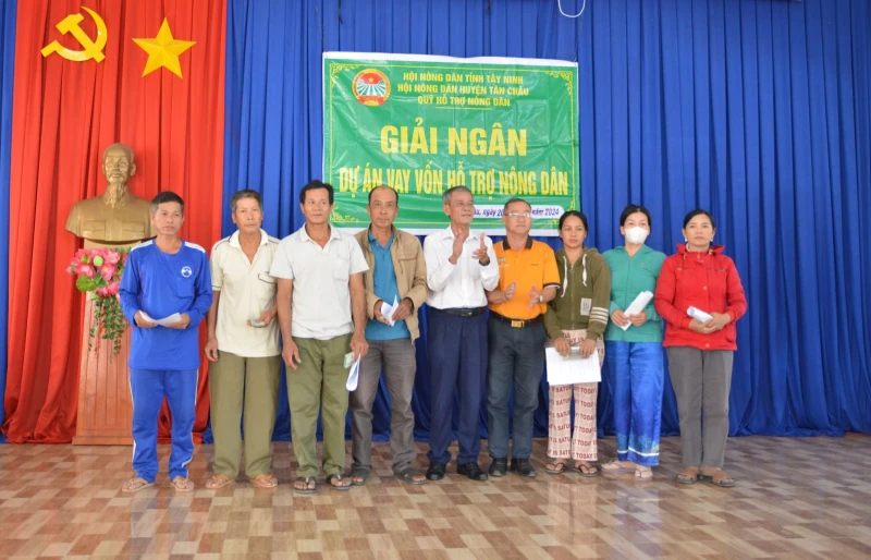 Tân Châu: Hội Nông dân tỉnh giải ngân vốn Quỹ Hỗ trợ nông dân