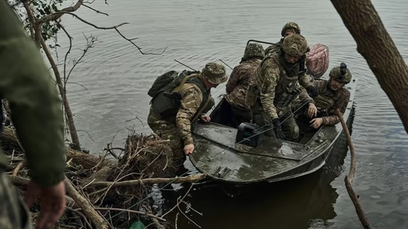 Anh gửi quân tới Ukraine, Nga tính đánh lớn?