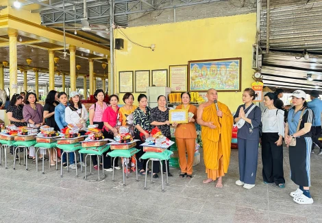 Hội Nạn nhân chất độc da cam/dioxin huyện Tân Biên trao quà cho nạn nhân da cam có hoàn cảnh khó khăn