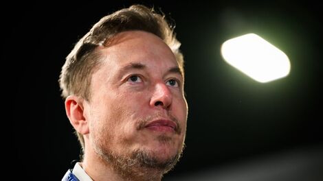 Tỷ phú Elon Musk cáo buộc Tổng thống Biden "phản quốc"