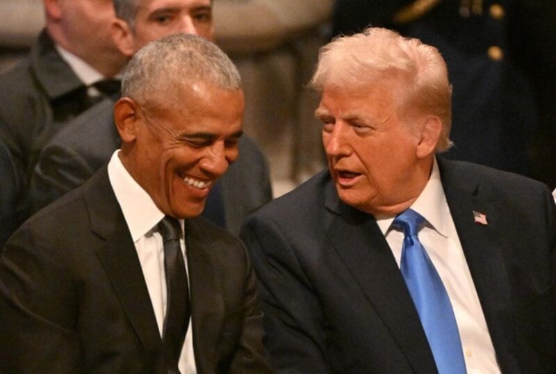 Câu nói của ông Trump khiến ông Obama bật cười ngay giữa tang lễ ông Carter, chuyện gì đã xảy ra?