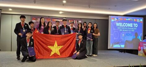 Học sinh Việt Nam đạt 17 huy chương tại Olympic Hoá học châu Á ACho