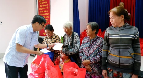 Bài cuối: Chung tay chăm lo cho người nghèo