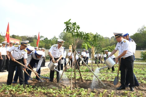 Bộ Tư lệnh Vùng 5 Hải quân phát động “Tết trồng cây đời đời nhớ ơn Bác Hồ”