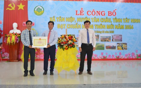 Tân Châu: Công bố xã Tân Hiệp đạt chuẩn nông thôn mới năm 2024