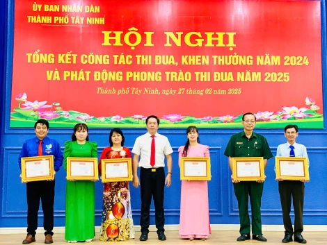 Thành phố Tây Ninh: Tiếp tục được đổi mới, nâng cao chất lượng công tác thi đua, khen thưởng