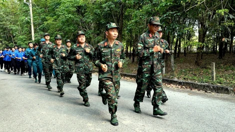 Tân Biên: Quán triệt nhiệm vụ huấn luyện năm 2025 và phát động thi đua cao điểm