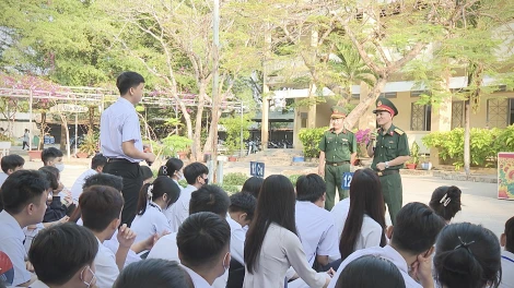 Trường Sĩ quan Công binh tư vấn tuyển sinh tại thị xã Hoà Thành